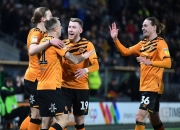 LOL决赛-切尔西前锋吉鲁梅开二度，助球队客场大胜赫尔城