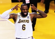 LOL决赛-灰熊横扫湖人，戈贝尔带队取胜