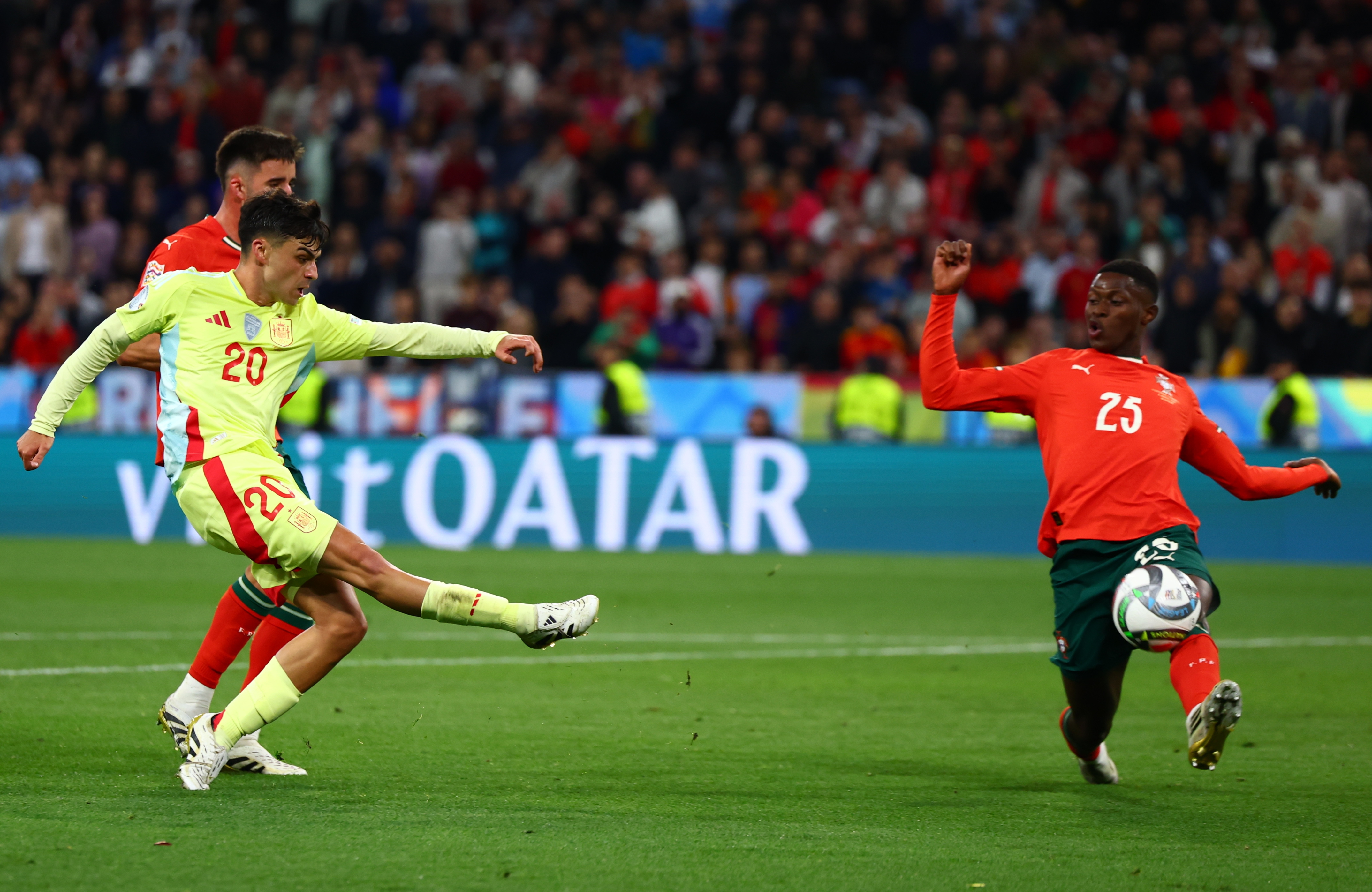 葡萄牙代表队表现出色称霸赛场的简单介绍 葡萄牙代表队表现出色称霸赛场的简单介绍