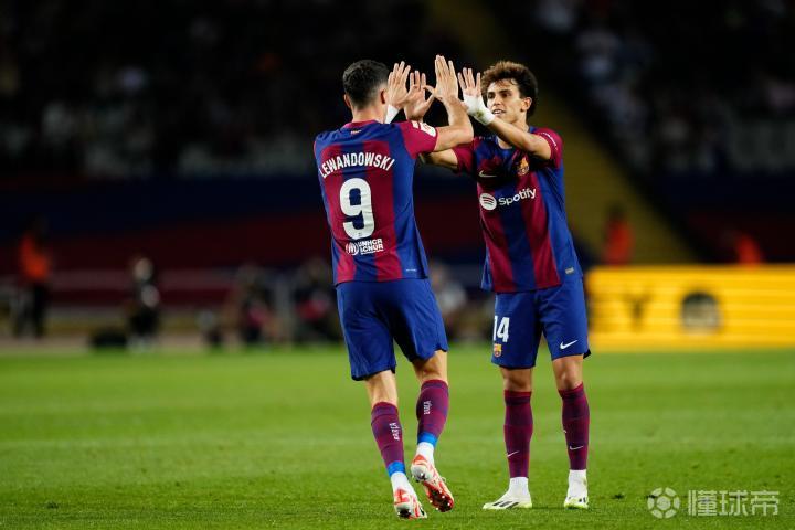 巴塞罗那主场连扳两球，继续追赶的简单介绍