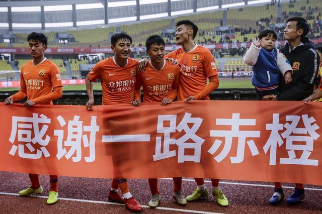 包含武汉卓尔队火线签下新外援引发关注的词条 包含武汉卓尔队火线签下新外援引发关注的词条