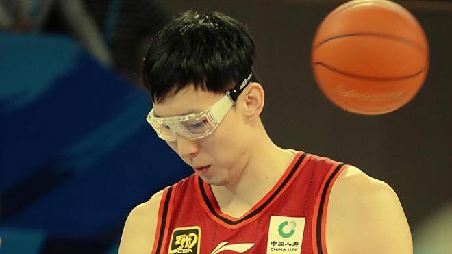 福建队绝杀新疆队,周琦关键制胜 福建队绝杀新疆队,周琦关键制胜