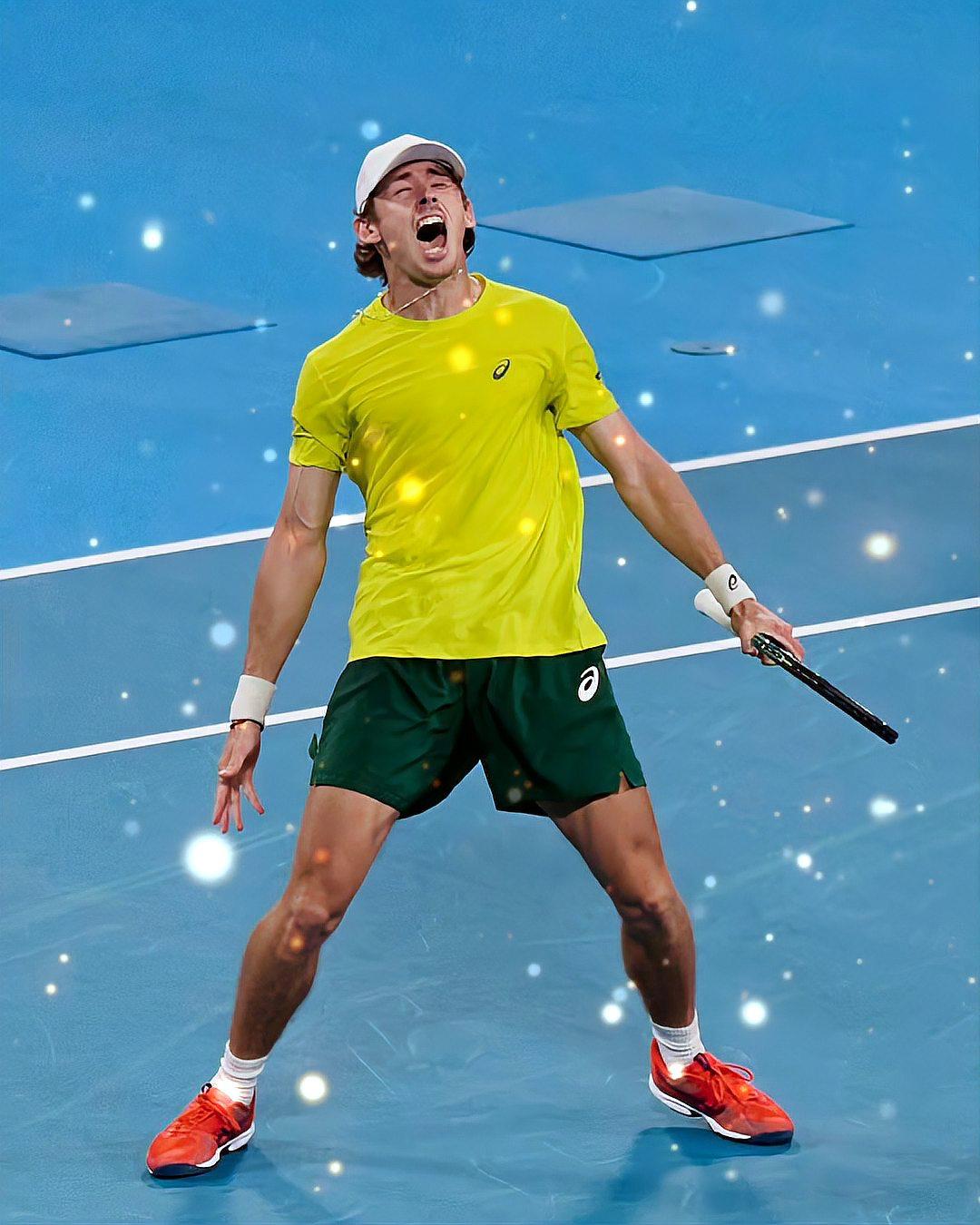 拉沃尔杯逆转戴维斯杯，兹维列夫带队取胜