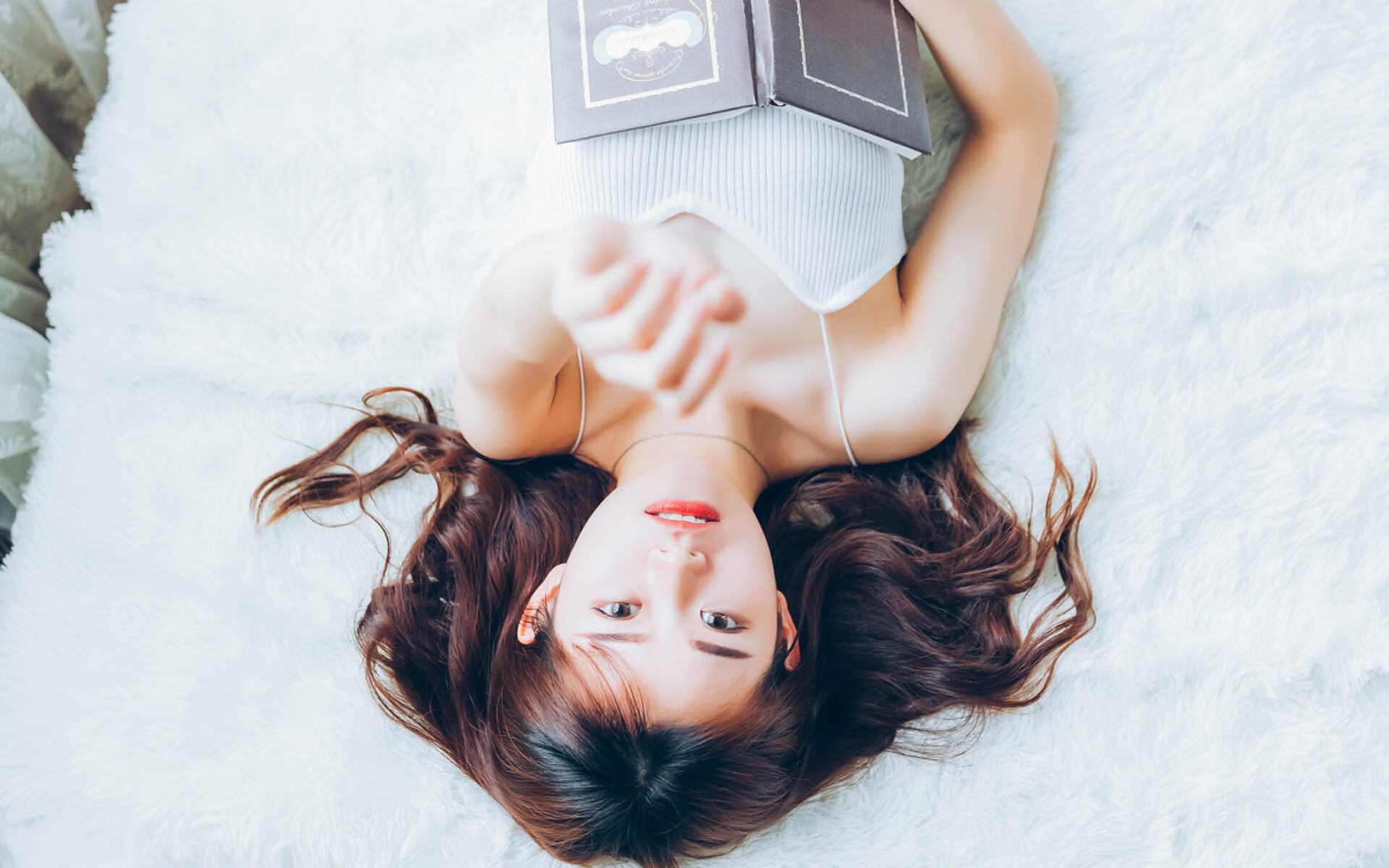 从不眠之夜到传奇序章,班凯罗用季后赛首秀震撼联盟