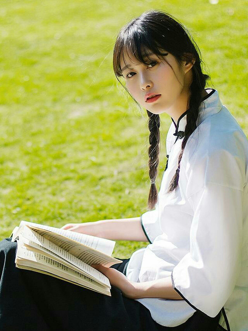 当莫兰特在伯纳乌踢欧冠决赛,他不是在打球,是在解构引力