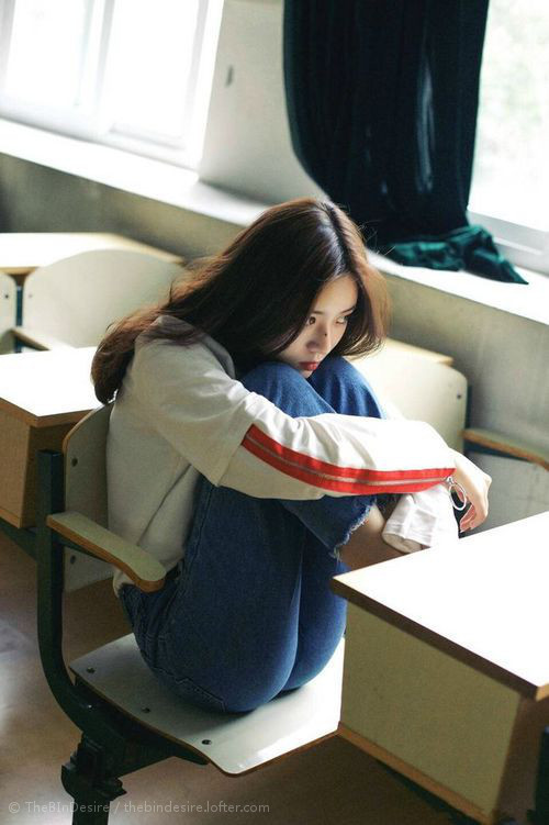 冰岛寒流席卷非洲雄鹰,厄德高闪耀亚平宁—足球世界的多元与反差