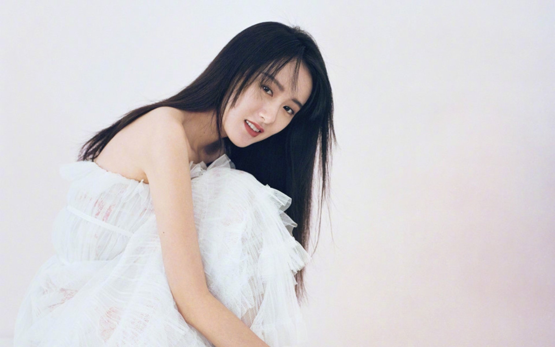 浴血奋战！库里致命绝杀+恩比德伤退，勇士险胜76人赢下世界排名生死战