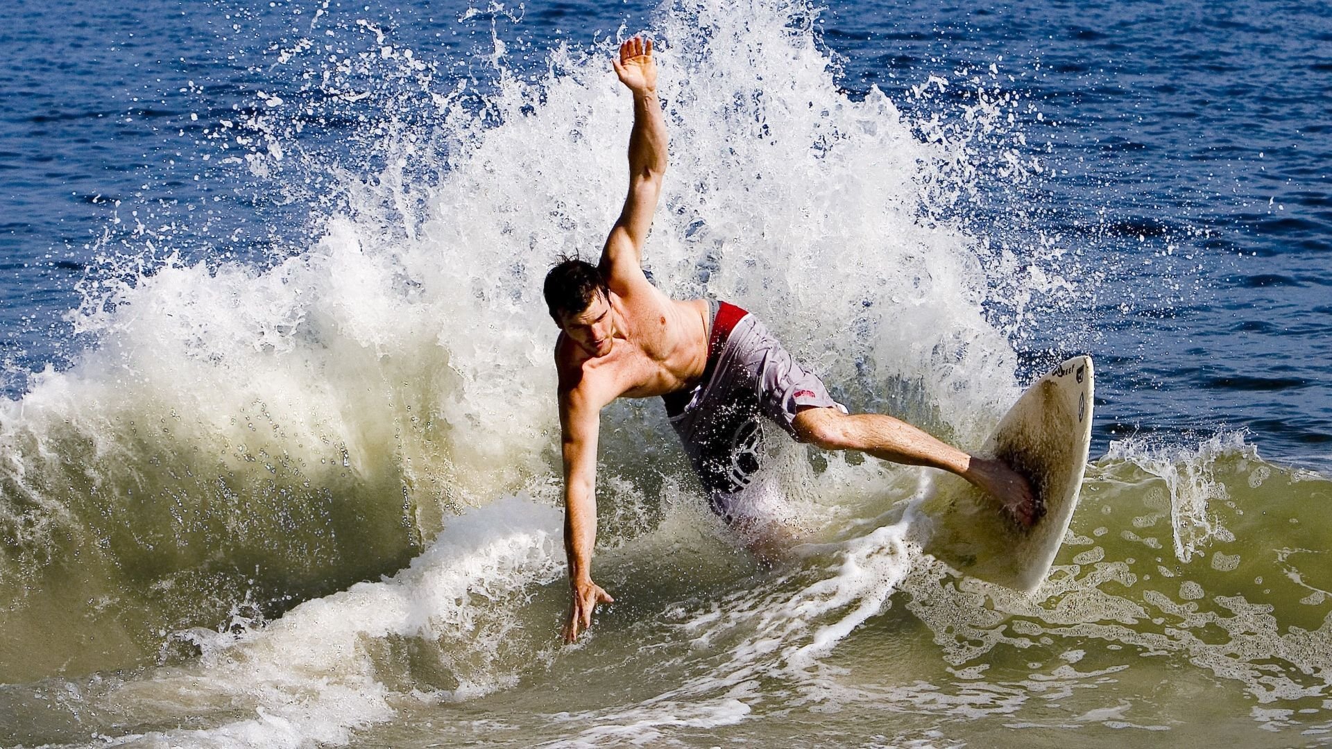 无名小卒马里导演惊天冷门，斯通斯一锤定音诠释何为关键先生